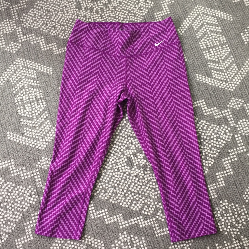 Nike yoga 3/4 length